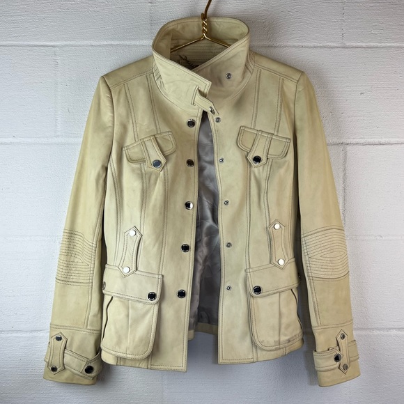 Karen Millen Jackets & Blazers - 🔥 Karen Millen Cream Moto Jacket 🔥